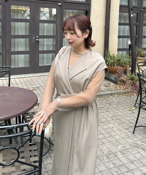 AS KNOW AS plus(アズノゥアズプラス)の「〇2点セットアイテム シアーインナー ロングジレ風ワンピース /オケージョン対応(ドレス)(ワンピース・レディース・グレイッシュベージュ/ブラック・FREE)」の2枚目の写真