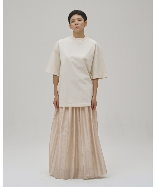 TODAYFUL（トゥデイフル）の「Silky Waist Shirring Skirt（スカート・レディース・サンドベージュ/ブラック・38inch/36inch）」の13枚目の写真