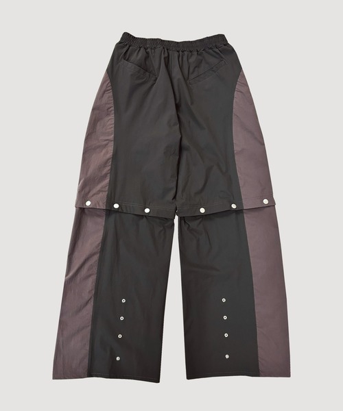 VIAVANDA(ヴィアヴァンダ)の「2WAY DEFORMED TRACK PANTS(その他パンツ・レディース・チャコール/アイボリー・FREE)」の21枚目の写真