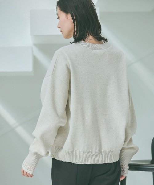 LAKOLE（ラコレ）の「ソフトコットン刺繍ロゴニット / 639737（ニット/セーター・レディース・グレー/クリアイエロー/ピンク/ネイビー・FREE）」の10枚目の写真