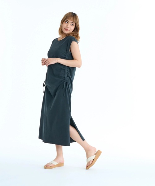 ROXY（ロキシー）の「ROXY ウィメンズ LOOK OUT サイドシャーリング ワンピース 【2026年春夏モデル】/ロキシーロング丈ノースリーブワンピース（ワンピース・レディース・ブラック/ベージュ/グレー・SMALL/MEDIUM/LARGE）」の8枚目の写真