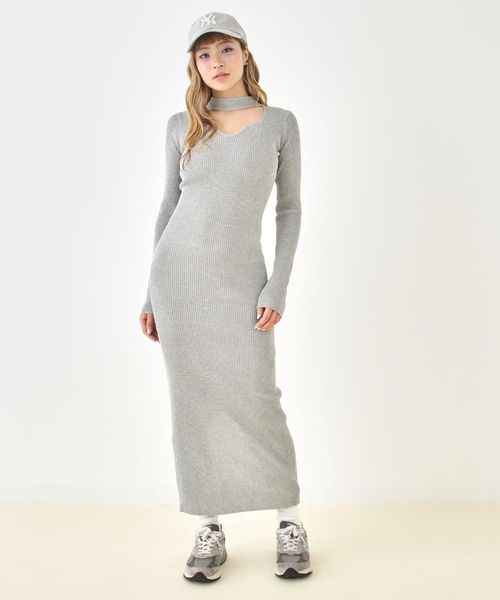 ANAP(アナップ)の「カットアウトデザインリブニットロングワンピース(ワンピース・レディース・ブラック/グレー・F)」の5枚目の写真