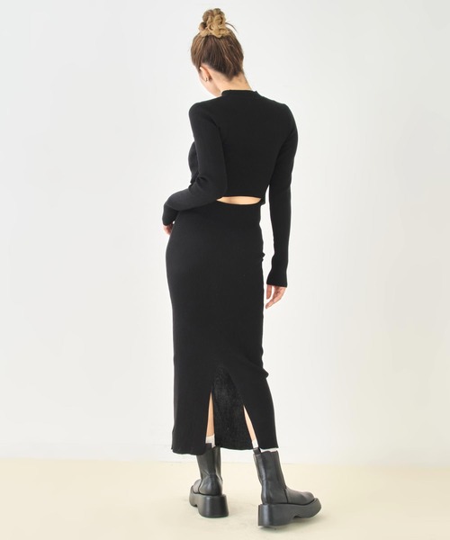 ANAP(アナップ)の「カットアウトデザインリブニットロングワンピース(ワンピース・レディース・ブラック/グレー・F)」の13枚目の写真