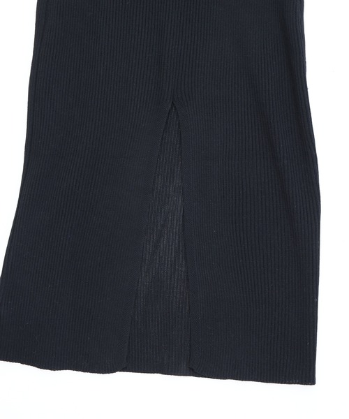 ANAP(アナップ)の「カットアウトデザインリブニットロングワンピース(ワンピース・レディース・ブラック/グレー・F)」の21枚目の写真