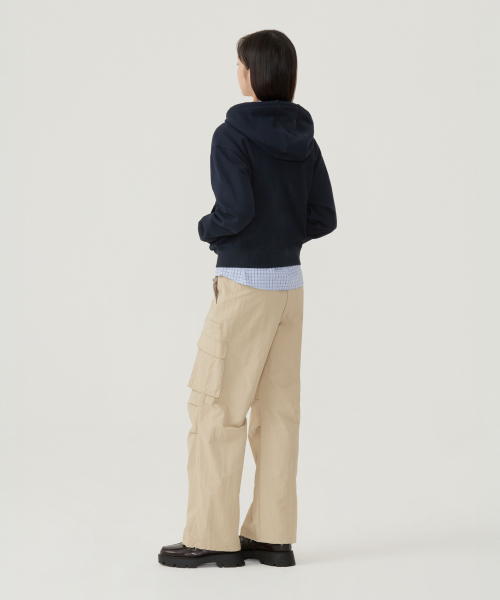 COVERNAT(カバーナット)の「ウィメンズ Cロゴ フードジップアップ メランジグレー(パーカー・レディース・その他・LARGE/WS/WM)」の2枚目の写真