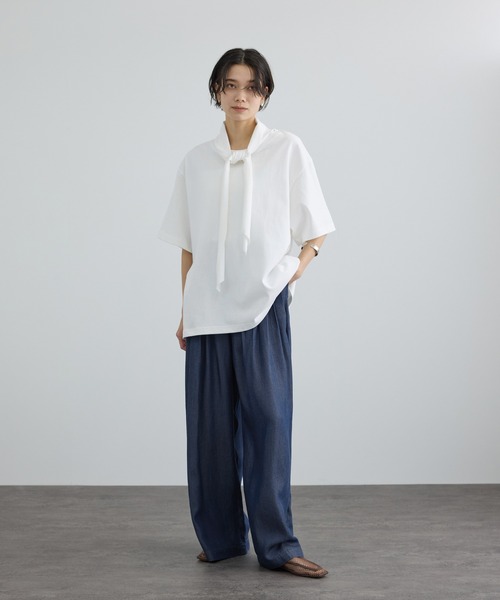 SALON adam et rope'（サロン アダム エ ロペ）の「デニムライクタックフォルムワイドパンツ / セットアップ対応（その他パンツ・レディース・ブルー系その他4/サックスブルー・M/S）」の5枚目の写真