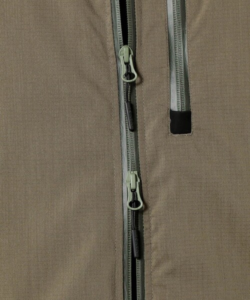 NANGA（ナンガ）の「【NANGA 別注】 日本製 ヒノックリップストップ シェルブルゾン（マウンテンパーカー・メンズ・ネイビー/カーキ/ブラック/ベージュ・M/L/XL/S）」の13枚目の写真