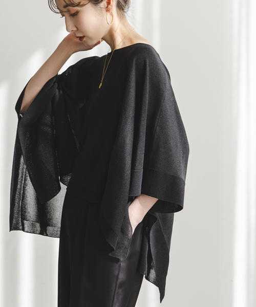 Noble(ノーブル)の「シアードレープケープ(ニット/セーター・レディース・ホワイト/ピンク系その他/ブラック・FREE)」の1枚目の写真