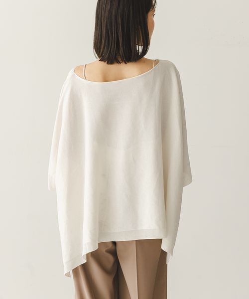 Noble(ノーブル)の「シアードレープケープ(ニット/セーター・レディース・ホワイト/ピンク系その他/ブラック・FREE)」の10枚目の写真