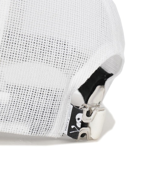 MARK & LONA（マークアンドロナ）の「Stela Monogram Stitch Mesh Cap | MEN and WOMEN（キャップ・メンズ・ブラック/ホワイト・FREE）」の7枚目の写真