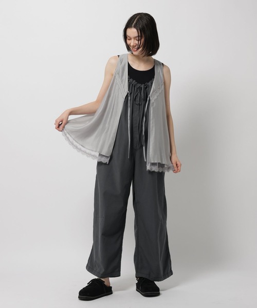 niko and...（ニコアンド）の「モンスターギャザーサロペット（サロペット/オーバーオール・レディース・カーキ/チャコール/ピンク・FREE）」の9枚目の写真