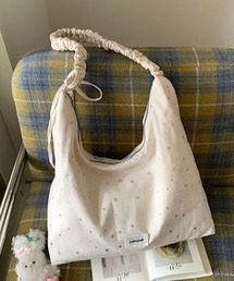 Vipoa（ヴィポア）の「スターデザインドロストショルダーバッグ（ショルダーバッグ）」