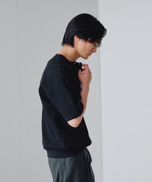 Adoon plain(アドーンプレーン)の「Snap Button Thermal Henry Neck T / スナップボタンサーマルヘンリーネックT(Tシャツ/カットソー・メンズ・ブラック/ライトグレー/レッド・LARGE/MEDIUM)」の15枚目の写真