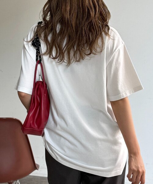 CPCM（シーピーシーエム）の「アソート刺繍半袖T（Tシャツ/カットソー・レディース・オフホワイト/チャコールグレー/アイボリー/ブラック/グレイッシュベージュ/ネイビー・FREE）」の10枚目の写真