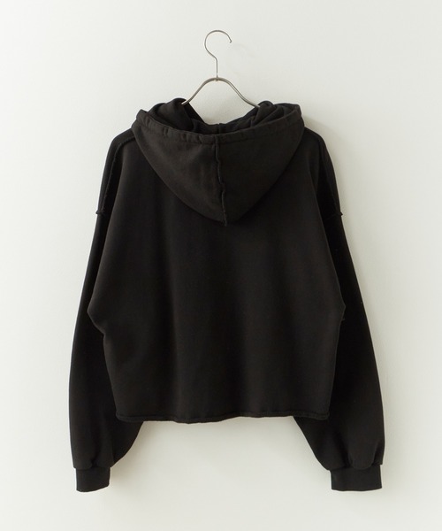 Chick(チック)の「Cotton Pile College Logo Cropped Hoodie / コットン パイル地 カレッジロゴ クロップドフーディ スウェット トレーナー 秋 秋服 2026年秋冬(パーカー・レディース・ホワイト/ブラック/パープル・FREE)」の12枚目の写真