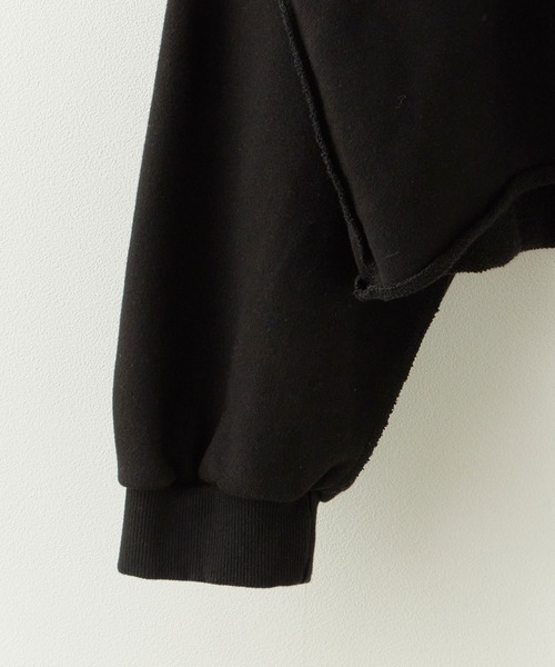 Chick(チック)の「Cotton Pile College Logo Cropped Hoodie / コットン パイル地 カレッジロゴ クロップドフーディ スウェット トレーナー 秋 秋服 2026年秋冬(パーカー・レディース・ホワイト/ブラック/パープル・FREE)」の11枚目の写真