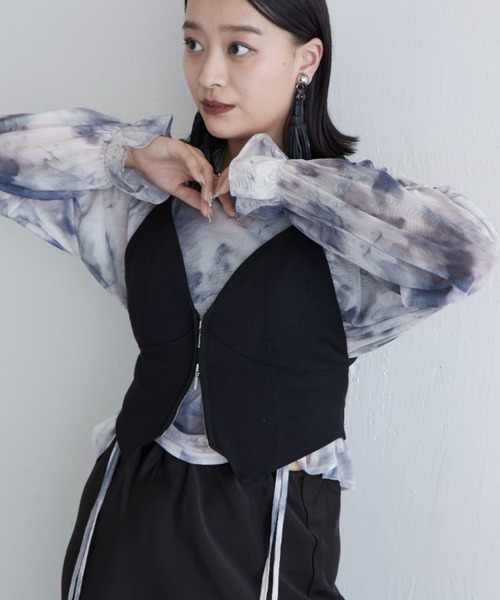 Lui's（ルイス）の「【miu企画/WEB限定】ダブルジップビスチェ（Tシャツ/カットソー・レディース・グレー/ブラック・FREE）」の4枚目の写真