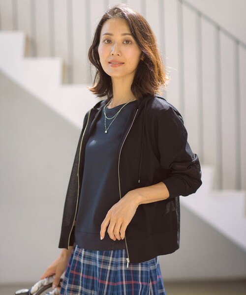 J.PRESS Ladies(J.プレス レディス)の「【WEB限定カラーあり】SHEER LIGHT KNIT パーカー(パーカー・レディース・ネイビー系/ホワイト系/スカイブルー系/ブラック系/ベージュ系・SMALL)」の14枚目の写真
