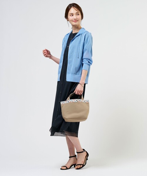 J.PRESS Ladies(J.プレス レディス)の「【WEB限定カラーあり】SHEER LIGHT KNIT パーカー(パーカー・レディース・ネイビー系/ホワイト系/スカイブルー系/ブラック系/ベージュ系・SMALL)」の21枚目の写真