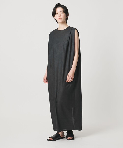MARW UNITED ARROWS（マルゥ ユナイテッドアローズ）の「＜MARW UNITED ARROWS＞タック ドレープ ワンピース UVカット・接触冷感（ワンピース・レディース・ダークグレー/ネイビー/ダークブラウン・34/36/38）」の6枚目の写真