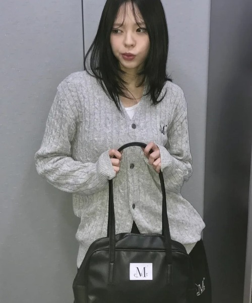 MUCENT（ムセント）の「【日本未発売/WEB限定】MUCENT(ムセント)/軽量 A4収納可 ロゴパッチ ショルダー トートバッグ/TIVE LEATHER SHOULDER BAG UNISEX（ショルダーバッグ・レディース・ブラック/ブラウン・FREE）」の11枚目の写真