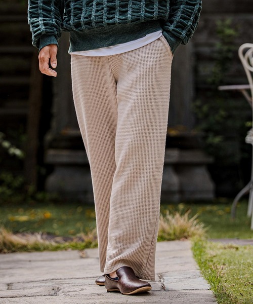 CAMBIO(カンビオ)の「mp15107-Brushed Waffle Wide Straight Pants ワッフルワイドストレートパンツ(A71526cmb)(その他パンツ・メンズ・キナリ/ブラック/チャコール・S/L/M)」の5枚目の写真