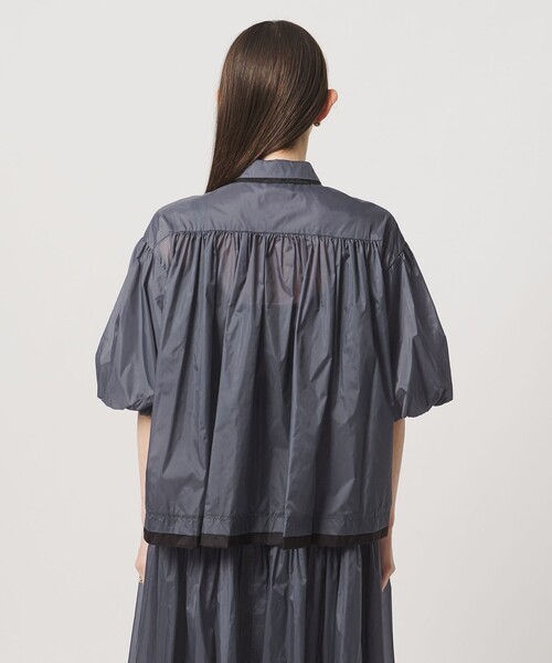 UNITED ARROWS(ユナイテッドアローズ)の「シアー タフタ ブラウス ‐はっ水 ウォッシャブル‐(シャツ/ブラウス・レディース・ライトブルー/ダークブラウン・FREE)」の8枚目の写真