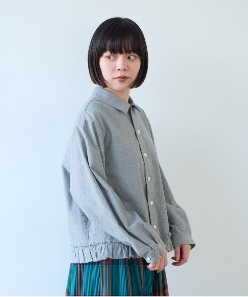 bulle de savon(ビュルデサボン)の「5oz INDIGO CHAMBRAY suso frill ブラウス(シャツ/ブラウス・レディース・グレー/ホワイト/ネイビー・FREE)」の22枚目の写真