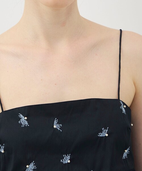 NE QUITTEZ PAS!(ヌキテパ)の「【別注】ne Quittez pas BLACK Camisole Embroidery トップス(キャミソール・レディース・ブラック系その他・FREE)」の10枚目の写真