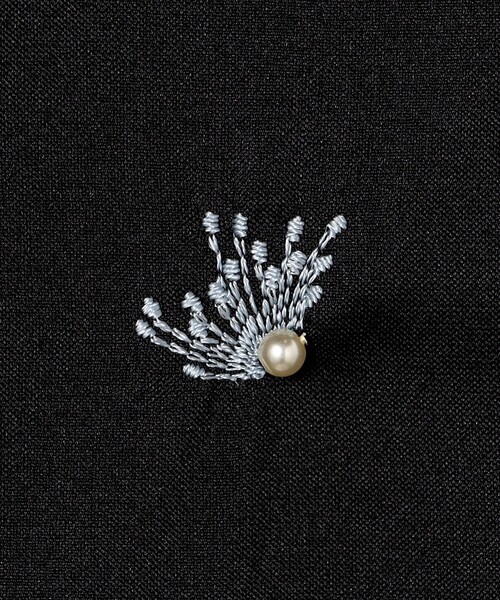NE QUITTEZ PAS!(ヌキテパ)の「【別注】ne Quittez pas BLACK Camisole Embroidery トップス(キャミソール・レディース・ブラック系その他・FREE)」の5枚目の写真