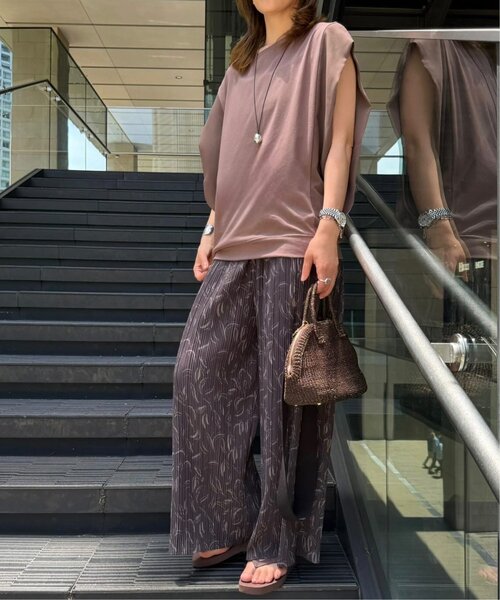 ikka（イッカ）の「【プチプラ1990円（税抜）】冷感袖異素材プルオーバー（Tシャツ/カットソー・レディース・チャコール/ブルー/モカ/オフホワイト・S/M/L）」の16枚目の写真