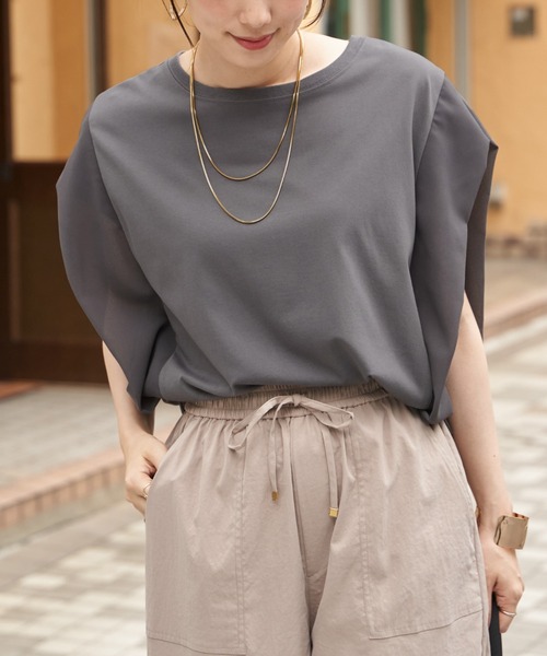 ikka（イッカ）の「【プチプラ1990円（税抜）】冷感袖異素材プルオーバー【お得だ値】（Tシャツ/カットソー・レディース・チャコール/ブルー/モカ/オフホワイト・S/M/L）」の3枚目の写真