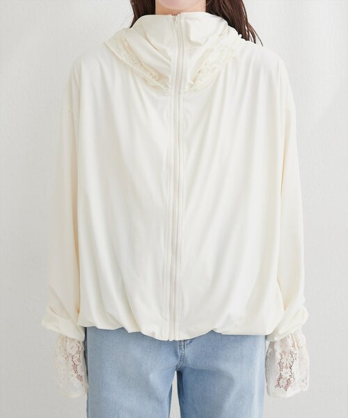 natural couture(ナチュラルクチュール)の「【sherbet line】UV速乾レースデザインパーカー(パーカー・レディース・オフホワイト/サックスブルー/ライトベージュ/チャコールグレー・FREE)」の12枚目の写真