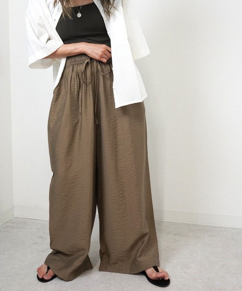 gossara（ゴサラ）の「【抜け感漂う大人の一枚】パラシュートパブリックパンツ（その他パンツ・レディース・カーキ/ブラウン/ライトグレー・FREE）」の3枚目の写真