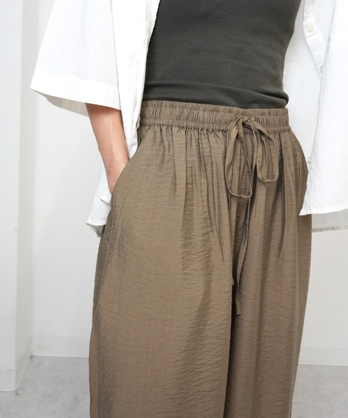 gossara（ゴサラ）の「【抜け感漂う大人の一枚】パラシュートパブリックパンツ（その他パンツ・レディース・カーキ/ブラウン/ライトグレー・FREE）」の7枚目の写真