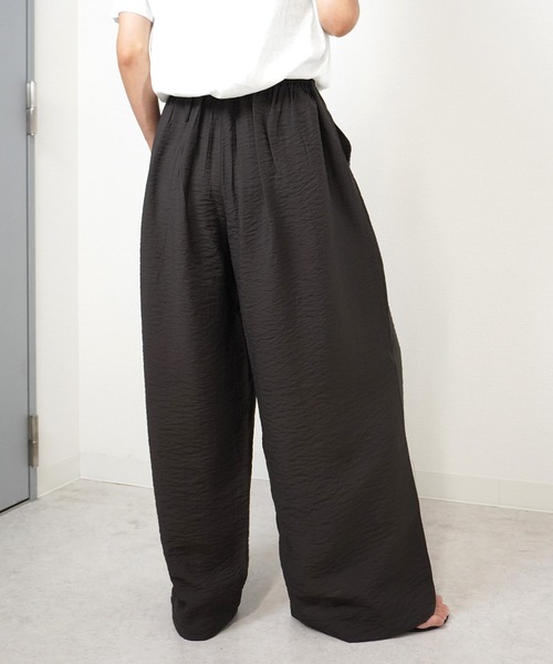 gossara（ゴサラ）の「【抜け感漂う大人の一枚】パラシュートパブリックパンツ（その他パンツ・レディース・カーキ/ブラウン/ライトグレー・FREE）」の12枚目の写真