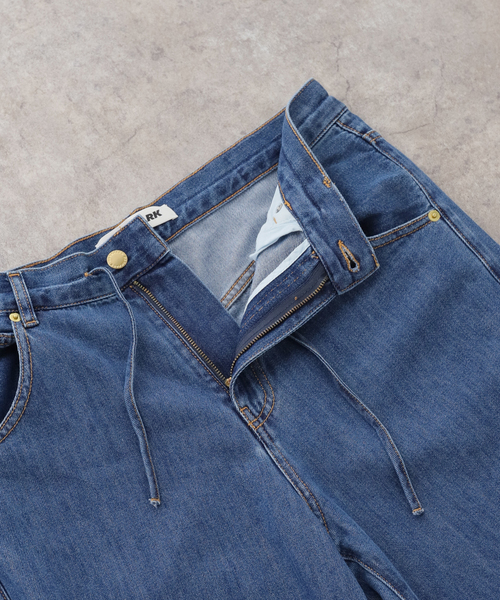 journal standard L'essage（ジャーナルスタンダードレサージュ）の「DARKPARK/ダークパーク IRIS-PAPER BAG TENCEL DENIM パンツ（デニムパンツ・レディース・サックスブルー・26/25/24）」の8枚目の写真