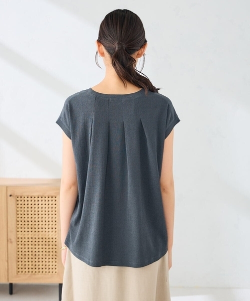a.v.v(アーヴェヴェ)の「楊柳プリントTシャツ(Tシャツ/カットソー・レディース・チャコールグレー/アイボリー・38/36/40)」の14枚目の写真