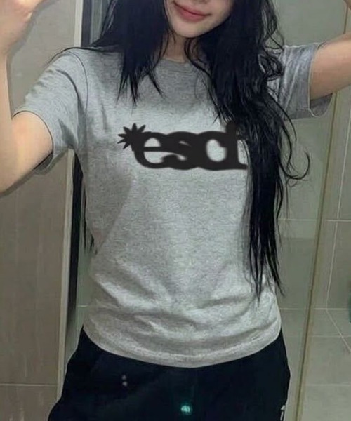 SHEPP(シープ)の「アソートマルチロゴプリント半袖Tシャツ(Tシャツ/カットソー・レディース・ホワイト系/グレー/ホワイト/ブラック・M/S)」の5枚目の写真