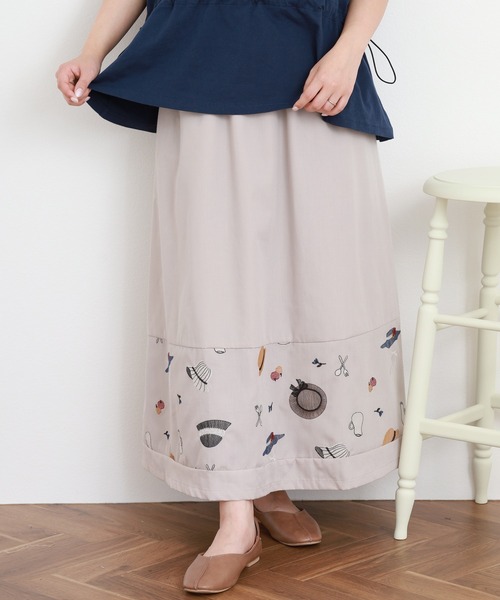 Emago(イマゴ)の「EMAGO いろんな帽子刺繍スカート(スカート・レディース・ベージュ/ネイビー・FREE)」の7枚目の写真