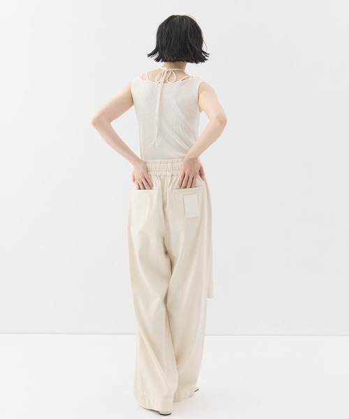 LIVINGTONE(リヴィントーン)の「【LIVINGTONE/リヴィントーン】《STUDIOUS別注》Relaxed open knee/リラックスオープンニーデニム(デニムパンツ・レディース・ブラック/アイボリー・38/36)」の5枚目の写真