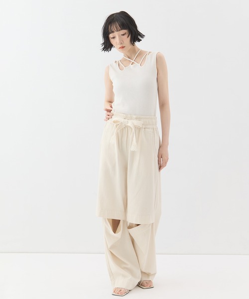 LIVINGTONE(リヴィントーン)の「【LIVINGTONE/リヴィントーン】《STUDIOUS別注》Relaxed open knee/リラックスオープンニーデニム(デニムパンツ・レディース・ブラック/アイボリー・38/36)」の7枚目の写真