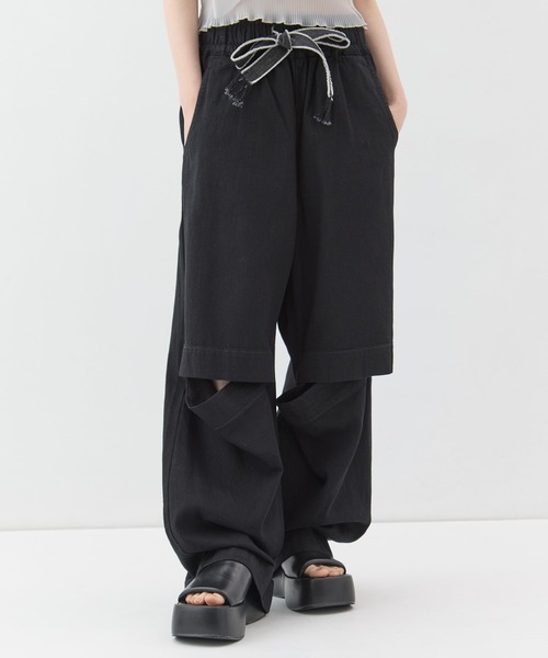LIVINGTONE(リヴィントーン)の「【LIVINGTONE/リヴィントーン】《STUDIOUS別注》Relaxed open knee/リラックスオープンニーデニム(デニムパンツ・レディース・ブラック/アイボリー・38/36)」の10枚目の写真