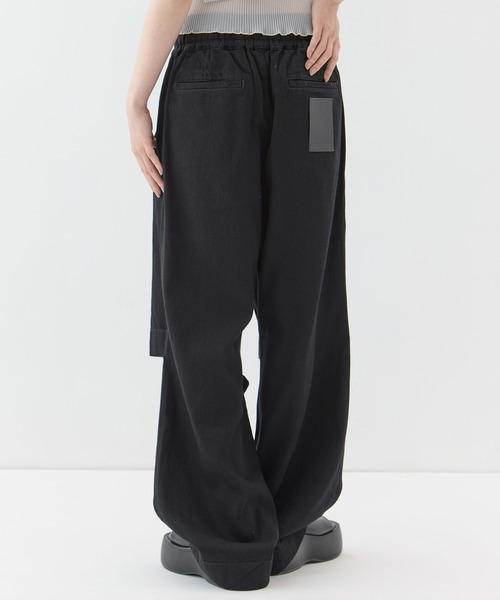 LIVINGTONE(リヴィントーン)の「【LIVINGTONE/リヴィントーン】《STUDIOUS別注》Relaxed open knee/リラックスオープンニーデニム(デニムパンツ・レディース・ブラック/アイボリー・38/36)」の8枚目の写真
