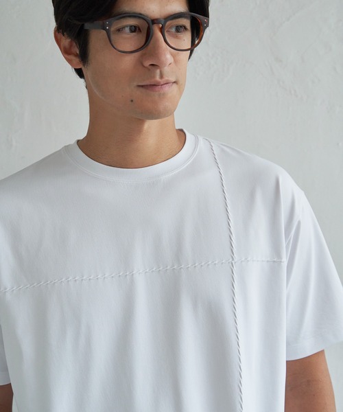 ikka（イッカ）の「【接触冷感】ステッチ刺繍Tシャツ（Tシャツ/カットソー・メンズ・ホワイト/ブラック/ネイビー・M/L/XL/S）」の4枚目の写真