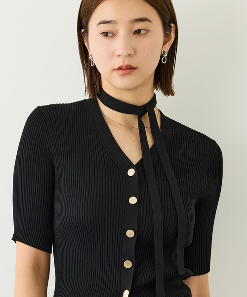 ROPE'(ロペ)の「チョーカー付きVネックリブカーディガン/イージーケア(ニット/セーター・レディース・ブラウン系その他2/ブラック/ベージュ系その他/グリーン・FREE)」の2枚目の写真