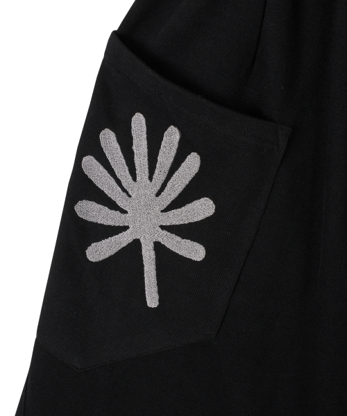 DANDEL（ダンデル）の「DD symbol sweat bermuda pants (BLACK)（その他パンツ・レディース・その他・1/2）」の8枚目の写真