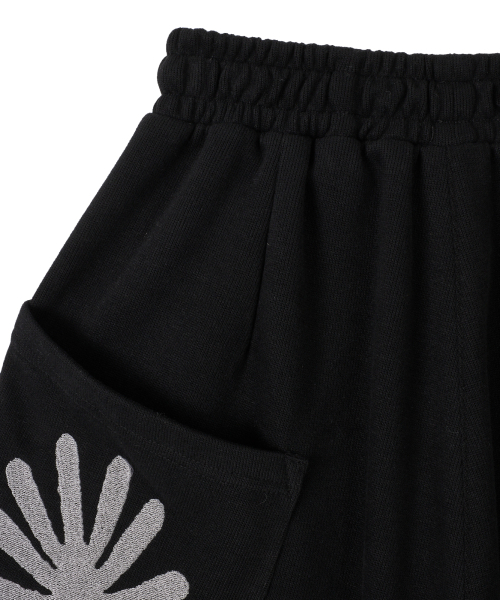 DANDEL（ダンデル）の「DD symbol sweat bermuda pants (BLACK)（その他パンツ・レディース・その他・1/2）」の7枚目の写真