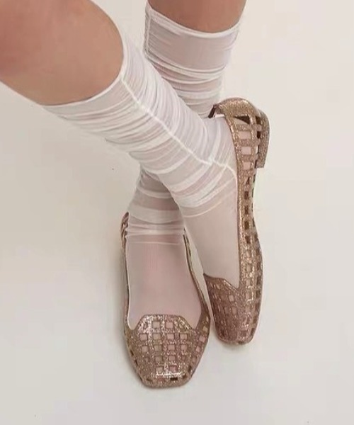 Vipoa(ヴィポア)の「Ballet mesh jelly shoes(サンダル・レディース・ブラウン/アイボリー/クリア/シルバー/ゴールド/ブラック/レッド・SMALL/LARGE/MEDIUM)」の9枚目の写真