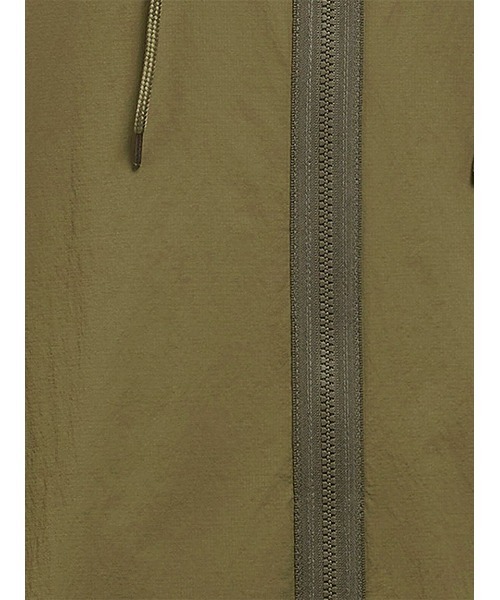 Barbour（バブアー）の「Re-Engineered / リ エンジニアード Flyweight シャワープルーフジャケット（ブルゾン・メンズ・オリーブ/ワイン・SMALL/MEDIUM/LARGE）」の9枚目の写真